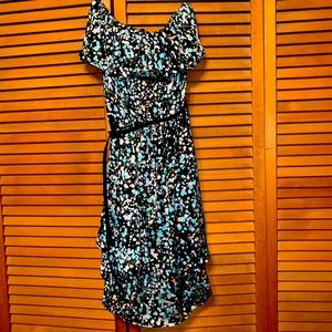 Multicolored strapless dress with belt 🔸